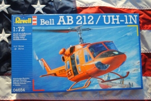 Revell 04654  Bell AB 212 / UH-1N